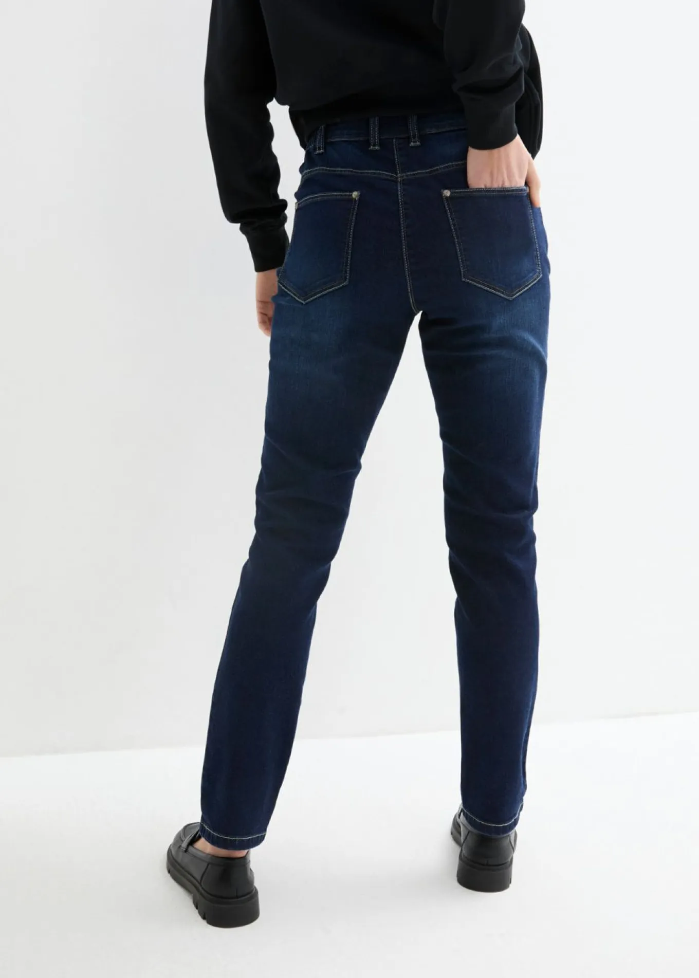 Vaqueros elásticos tipo boyfriend, mid waist