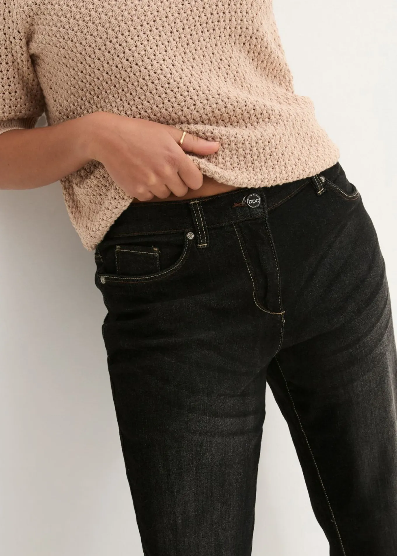 Vaqueros elásticos tipo boyfriend, mid waist