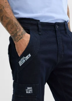 Vaqueros elásticos tipo cargo con corte recto, diseño informal y cinturilla cómoda