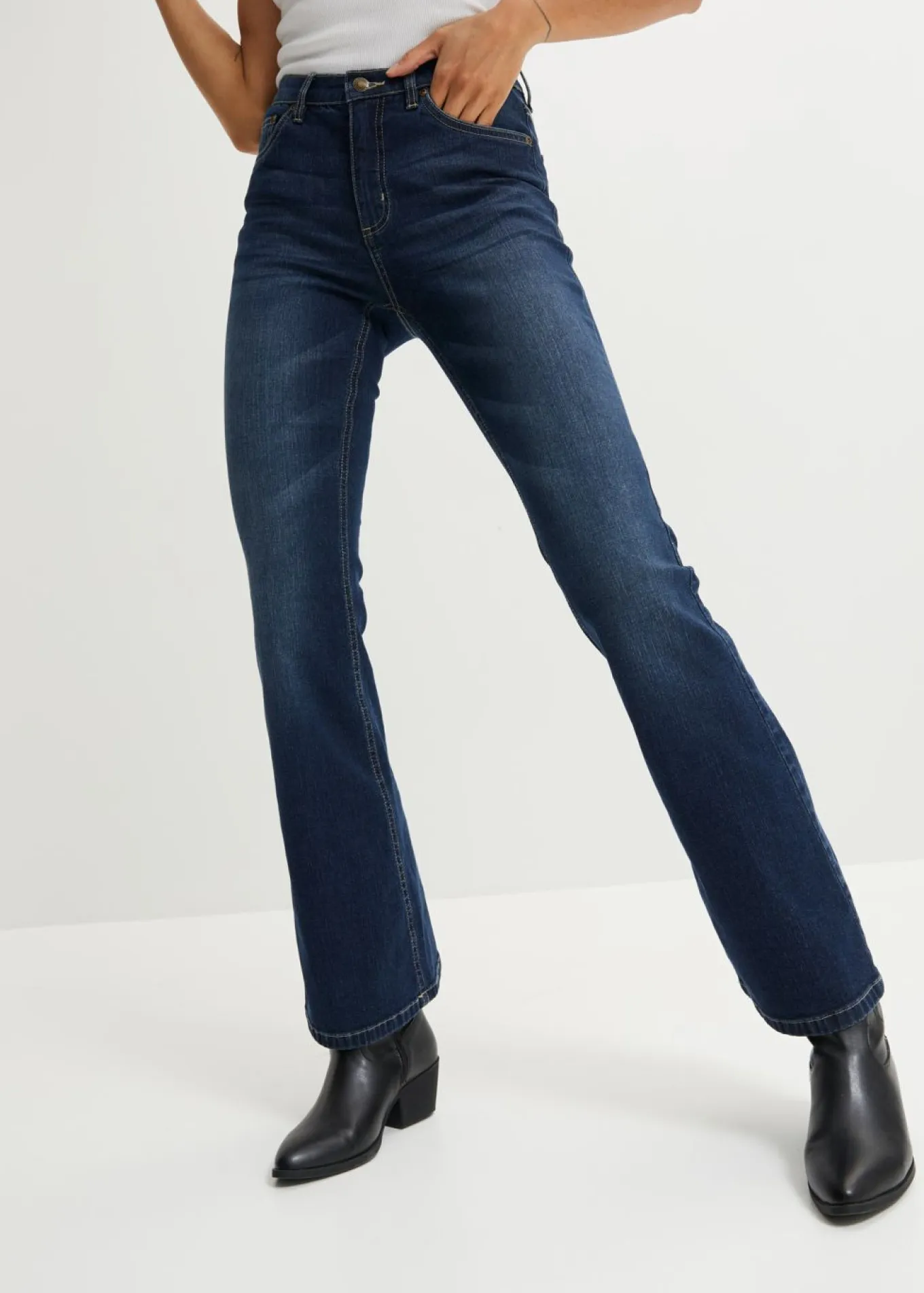 Vaqueros flared high waist