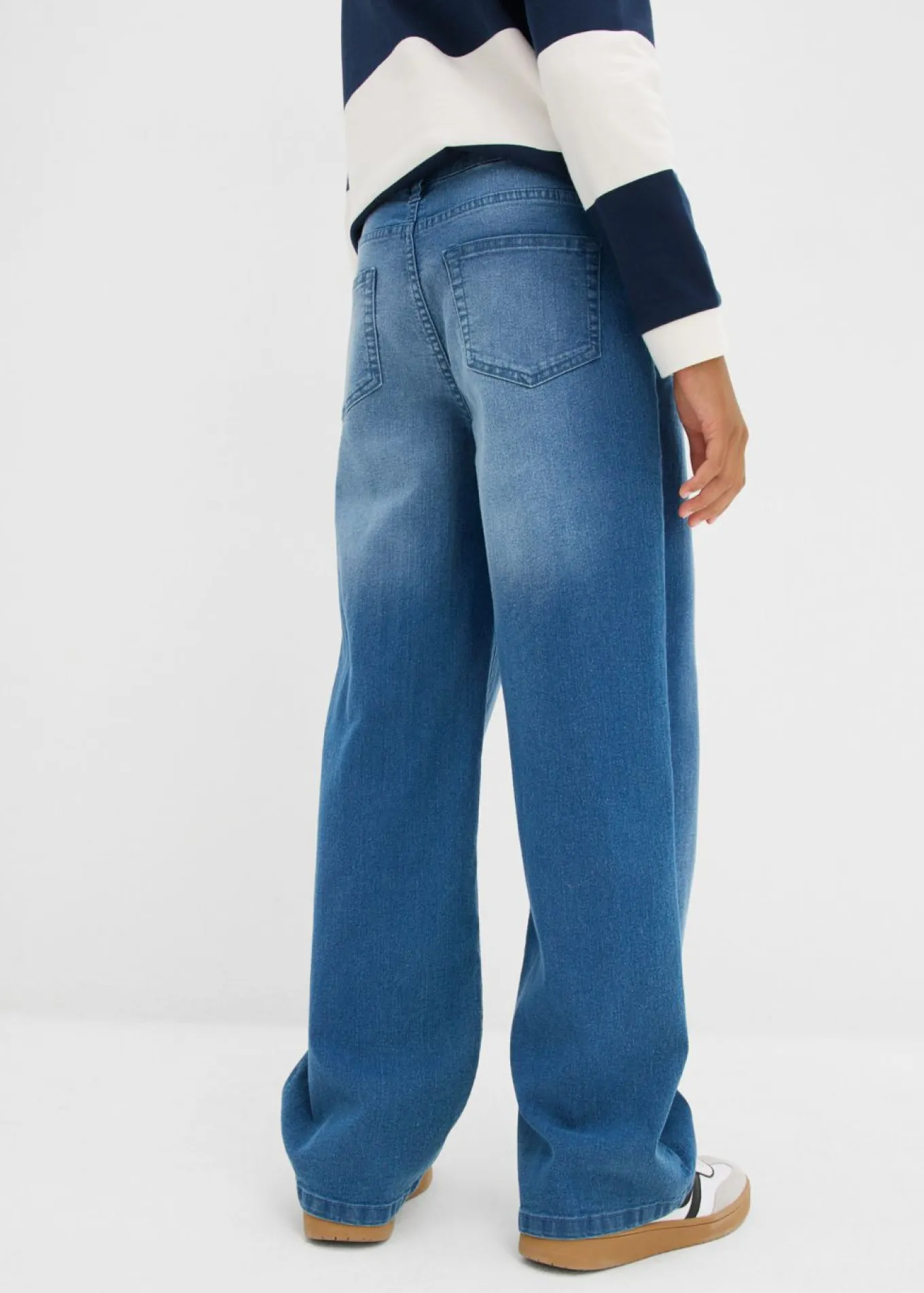 Vaqueros holgados con cintura ajustable y corte recto