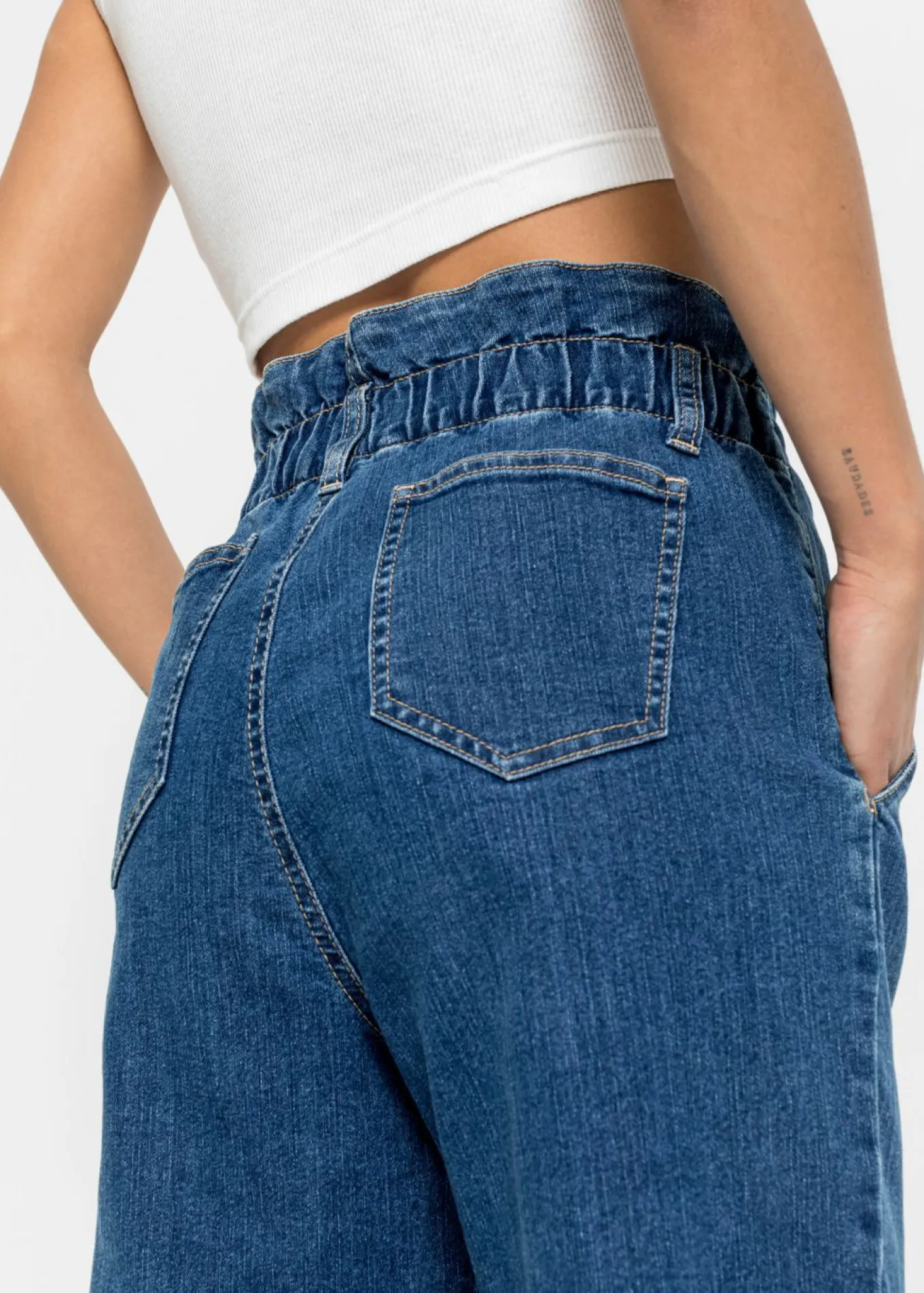 Vaqueros mom, talle alto, elásticos