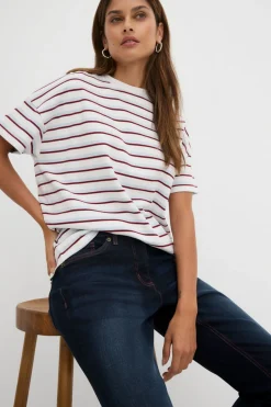 Vaqueros rectos con talle medio y cintura cómoda