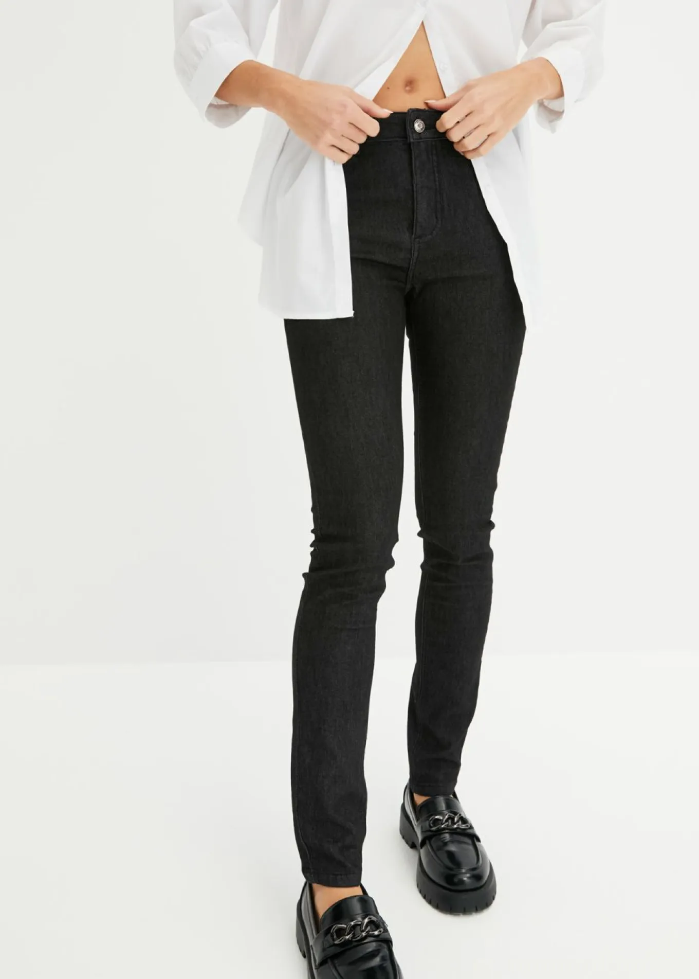 Vaqueros skinny, mid waist