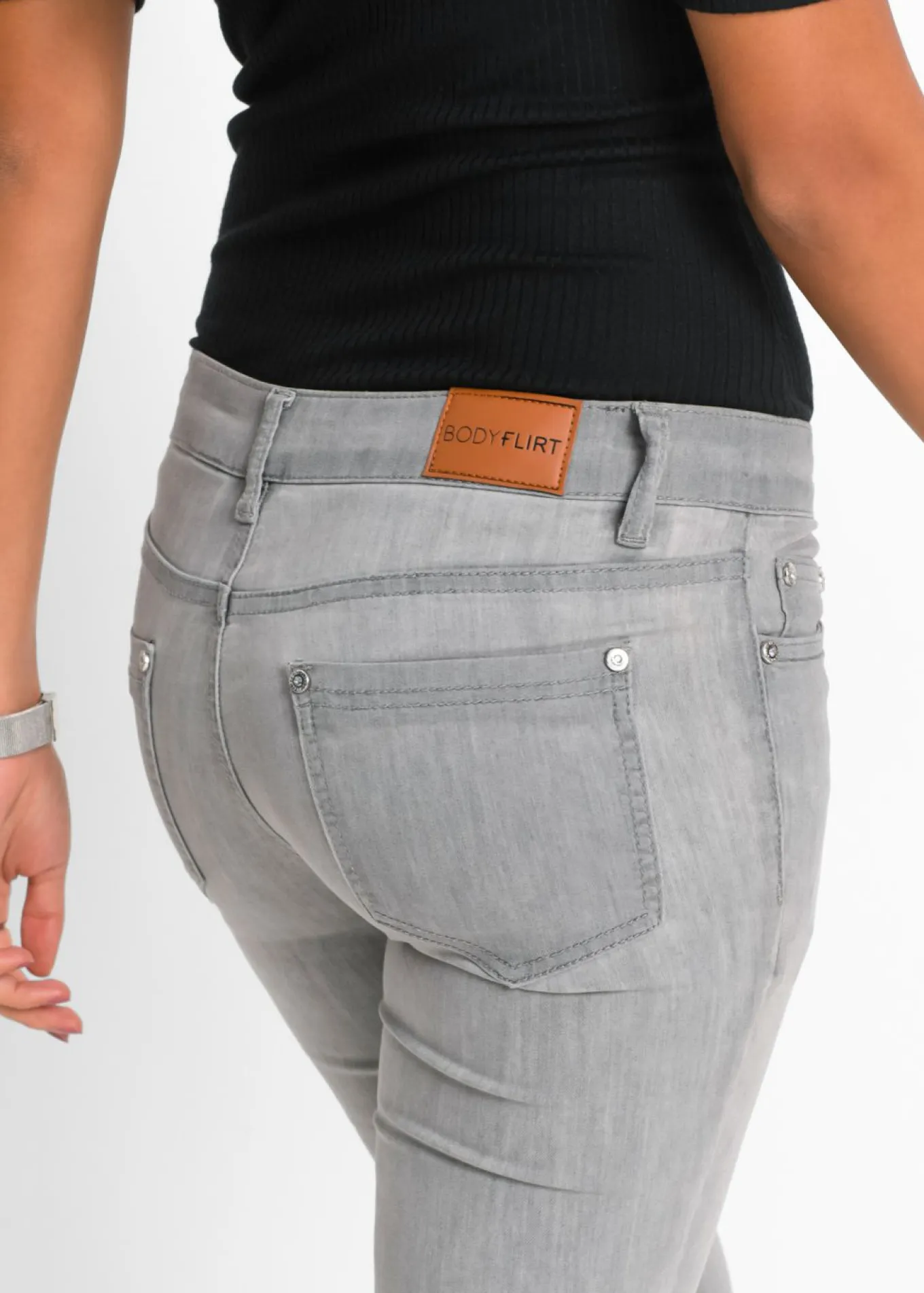 Vaqueros skinny, mid waist, elásticos