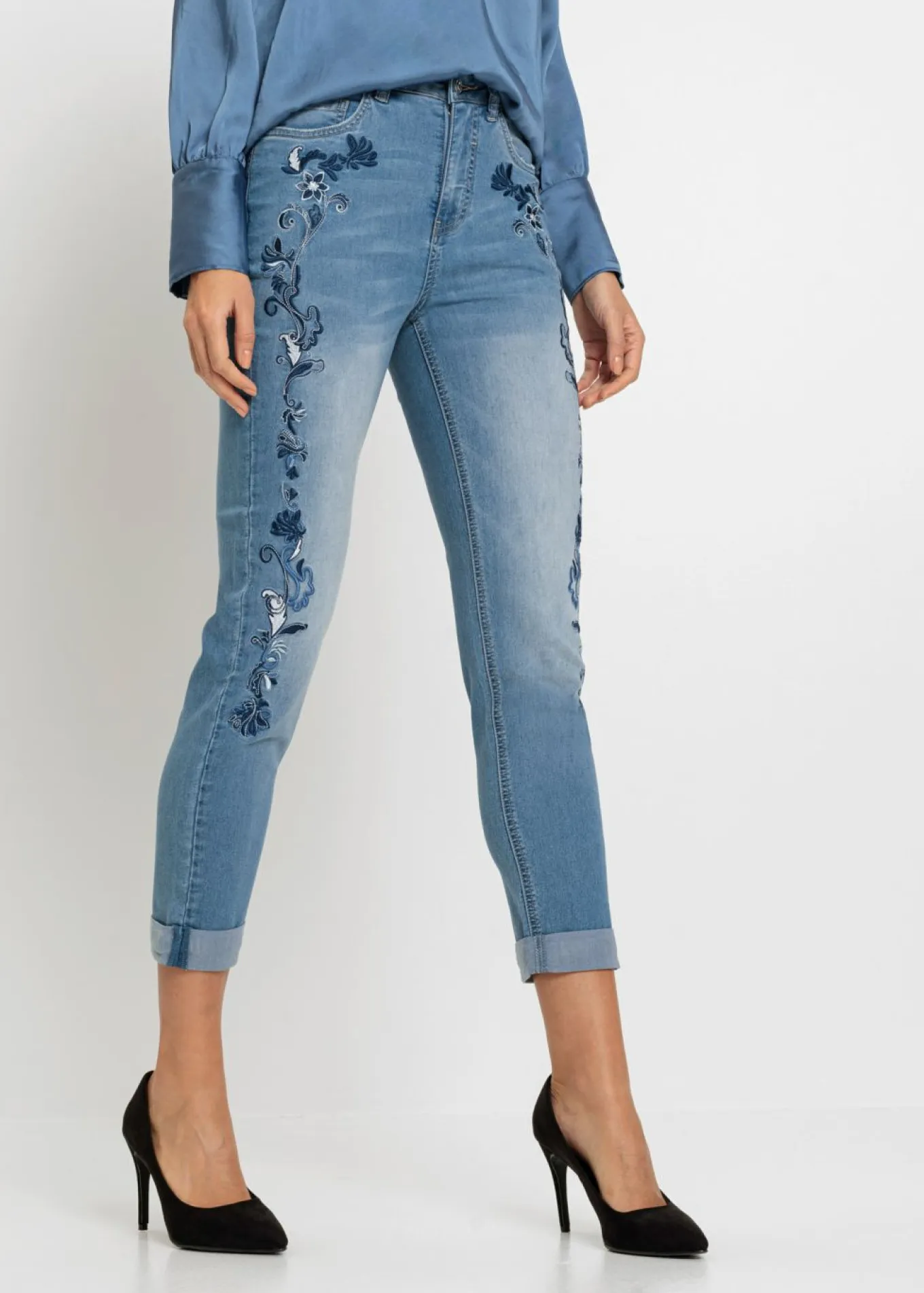 Vaqueros slim fit, mid waist, cropped