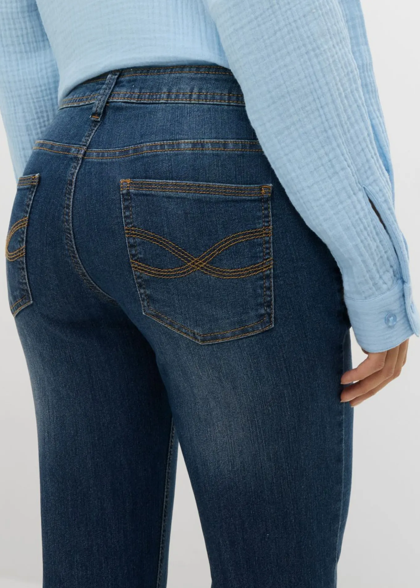 Vaqueros slim fit, talle medio, cropped