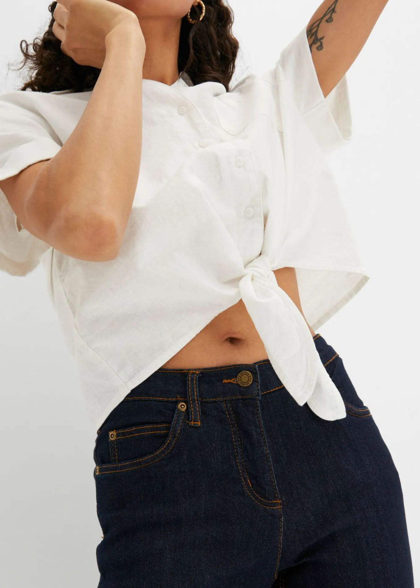 Vaqueros straight, mid waist, elásticos