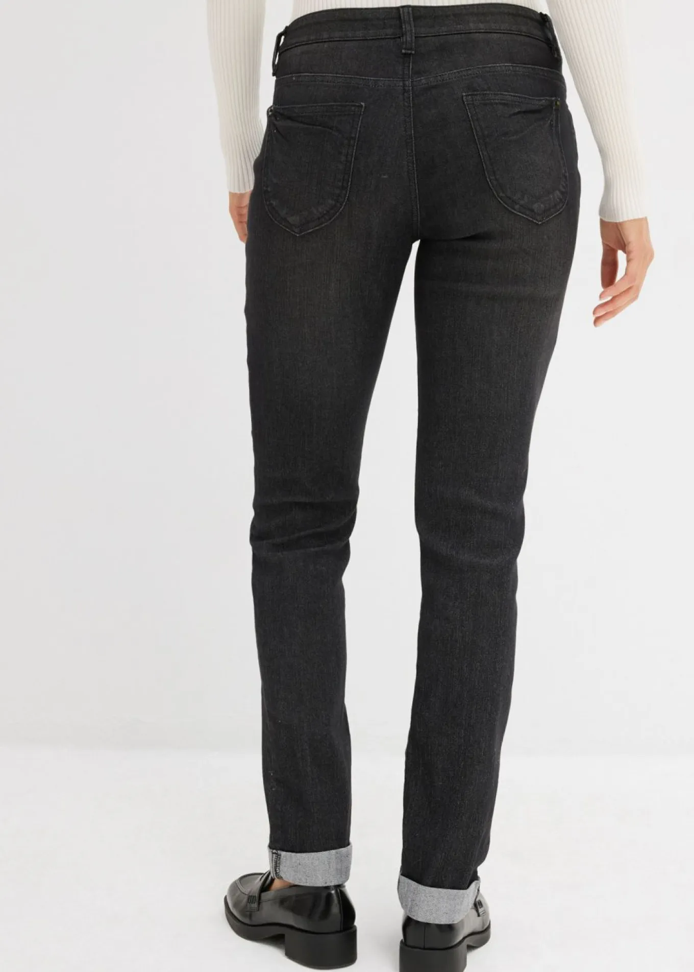 Vaqueros straight, mid waist, elásticos