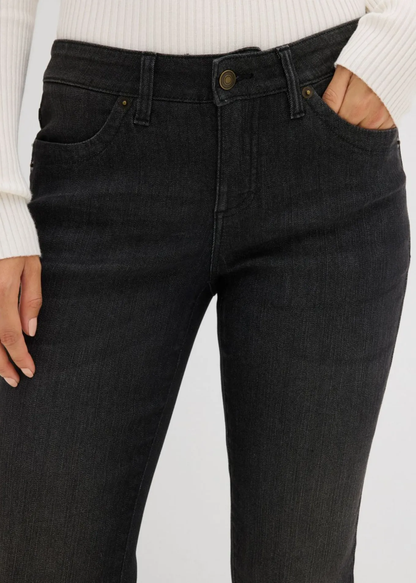 Vaqueros straight, mid waist, elásticos