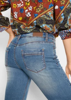 Vaqueros straight, mid waist, elásticos