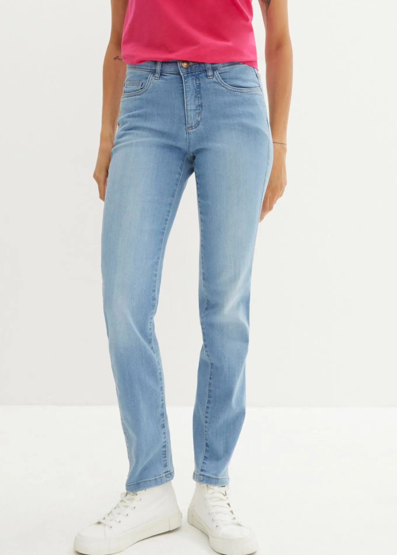 Vaqueros straight, mid waist, elásticos