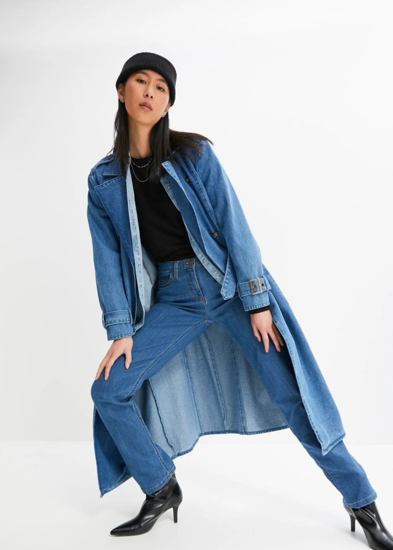 Vaqueros straight, mid waist, elásticos