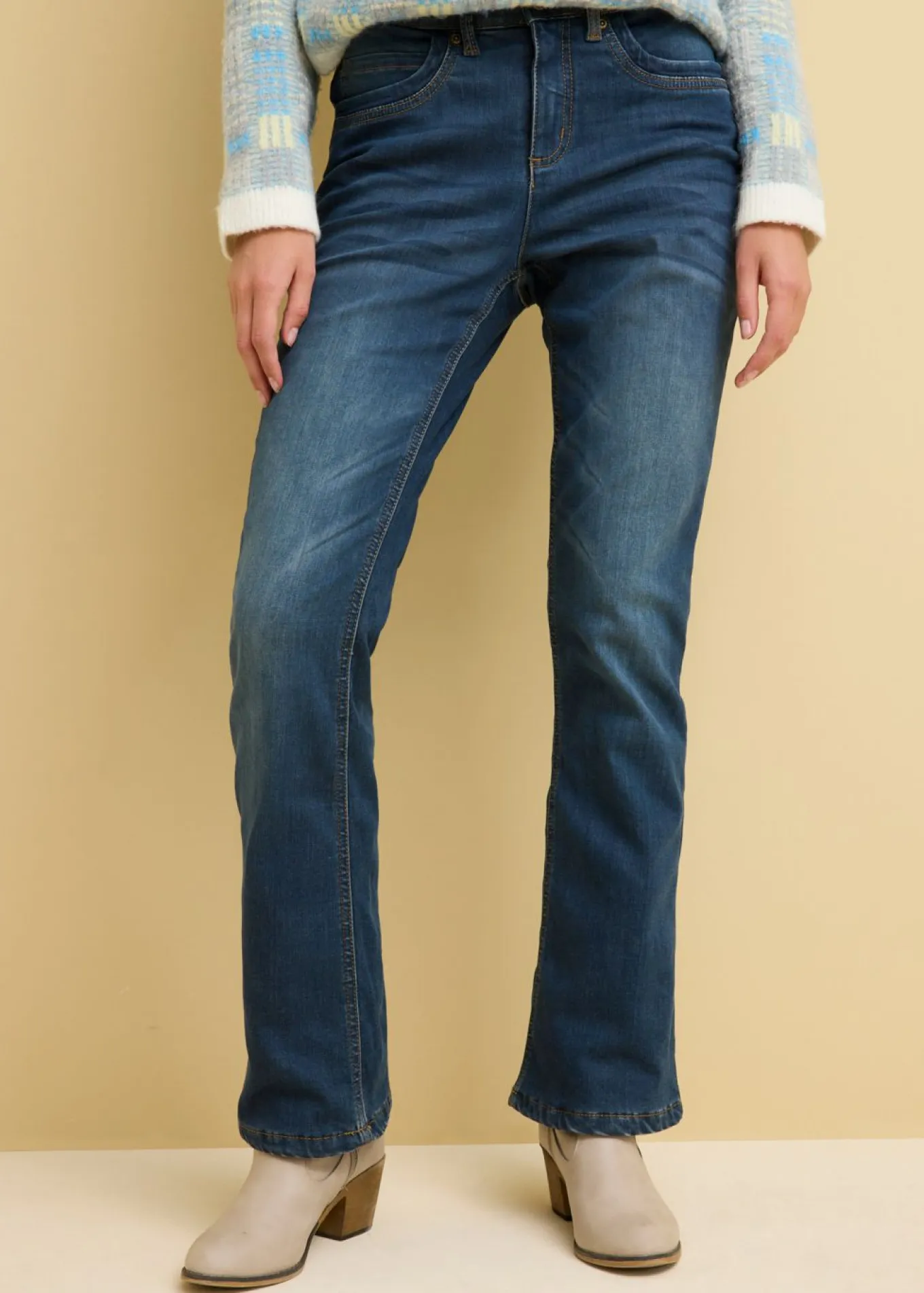 Vaqueros térmicos de talle alto con corte bootcut