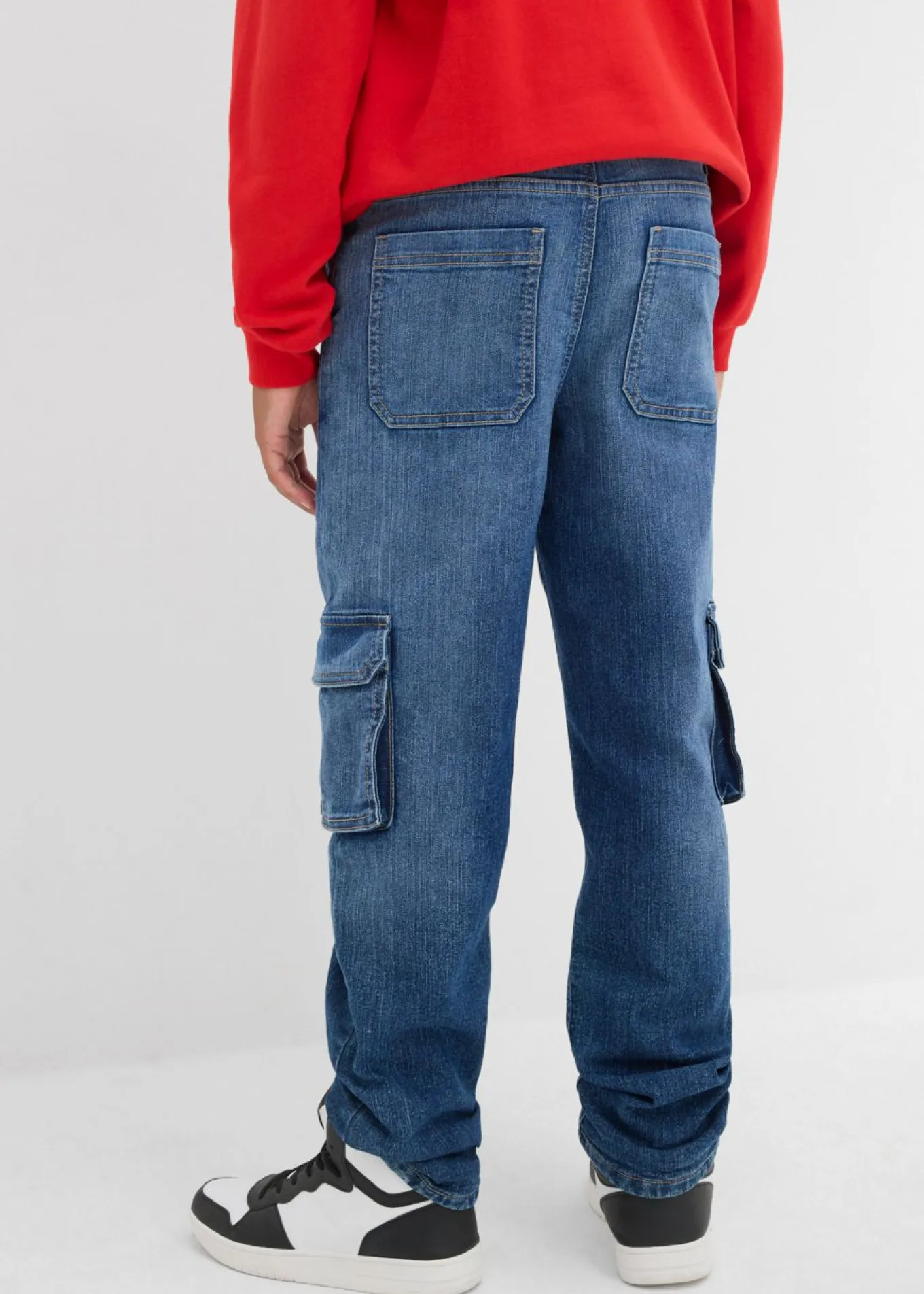 Vaqueros térmicos tipo cargo loose fit, con forro de punto y corte tapered