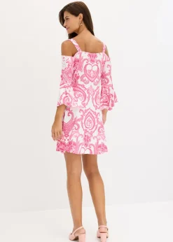Vestido acampanado con escote bañera