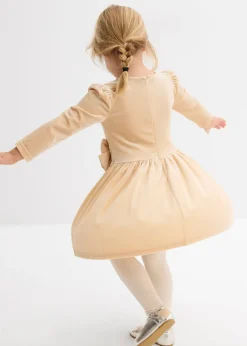 Vestido acampanado de terciopelo