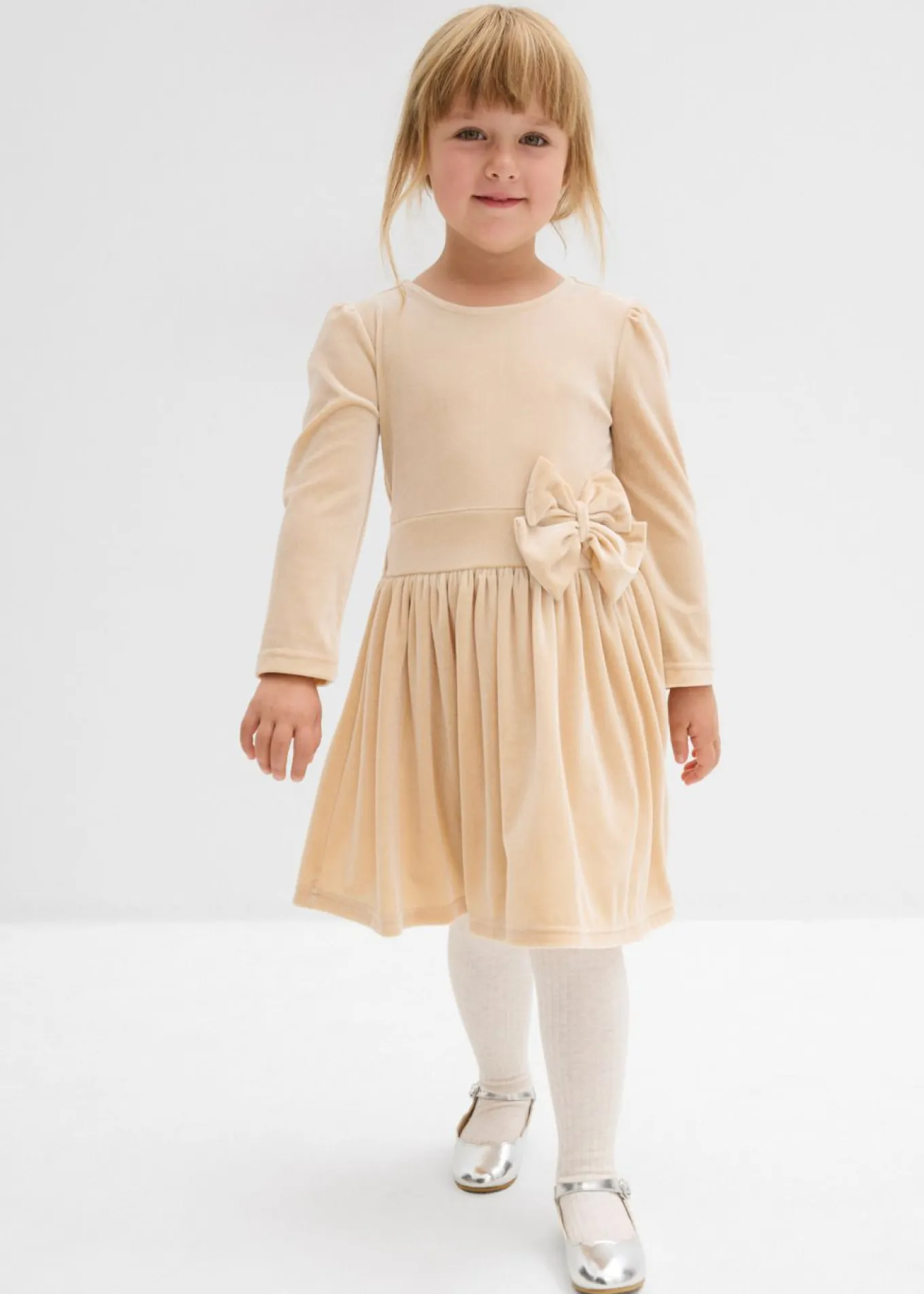 Vestido acampanado de terciopelo