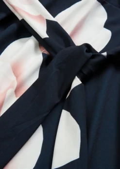 Vestido asimétrico de punto con cordón
