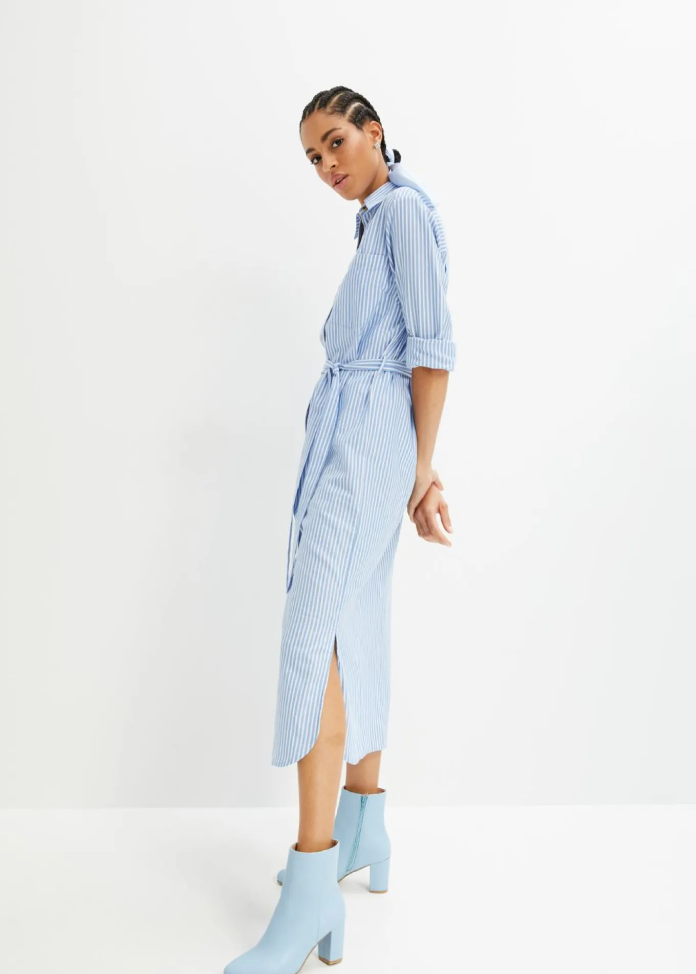 Vestido camisero a rayas con cordón