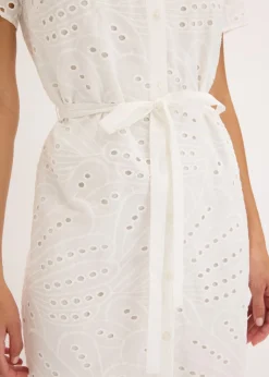 Vestido camisero con bordado calado