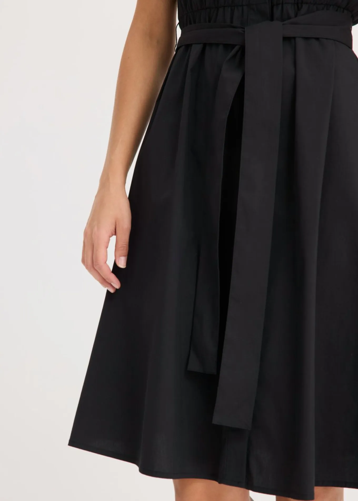 Vestido camisero con cinturón