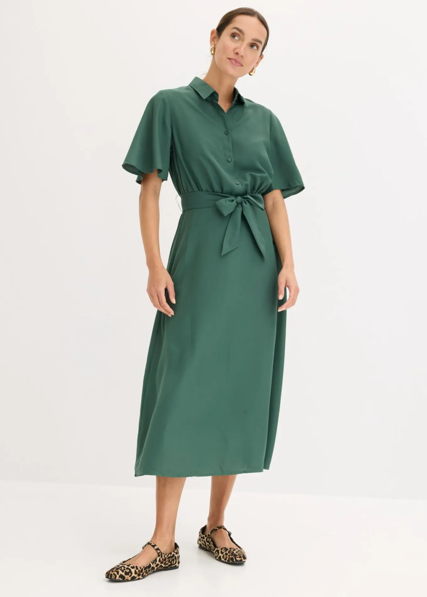 Vestido camisero con cordón