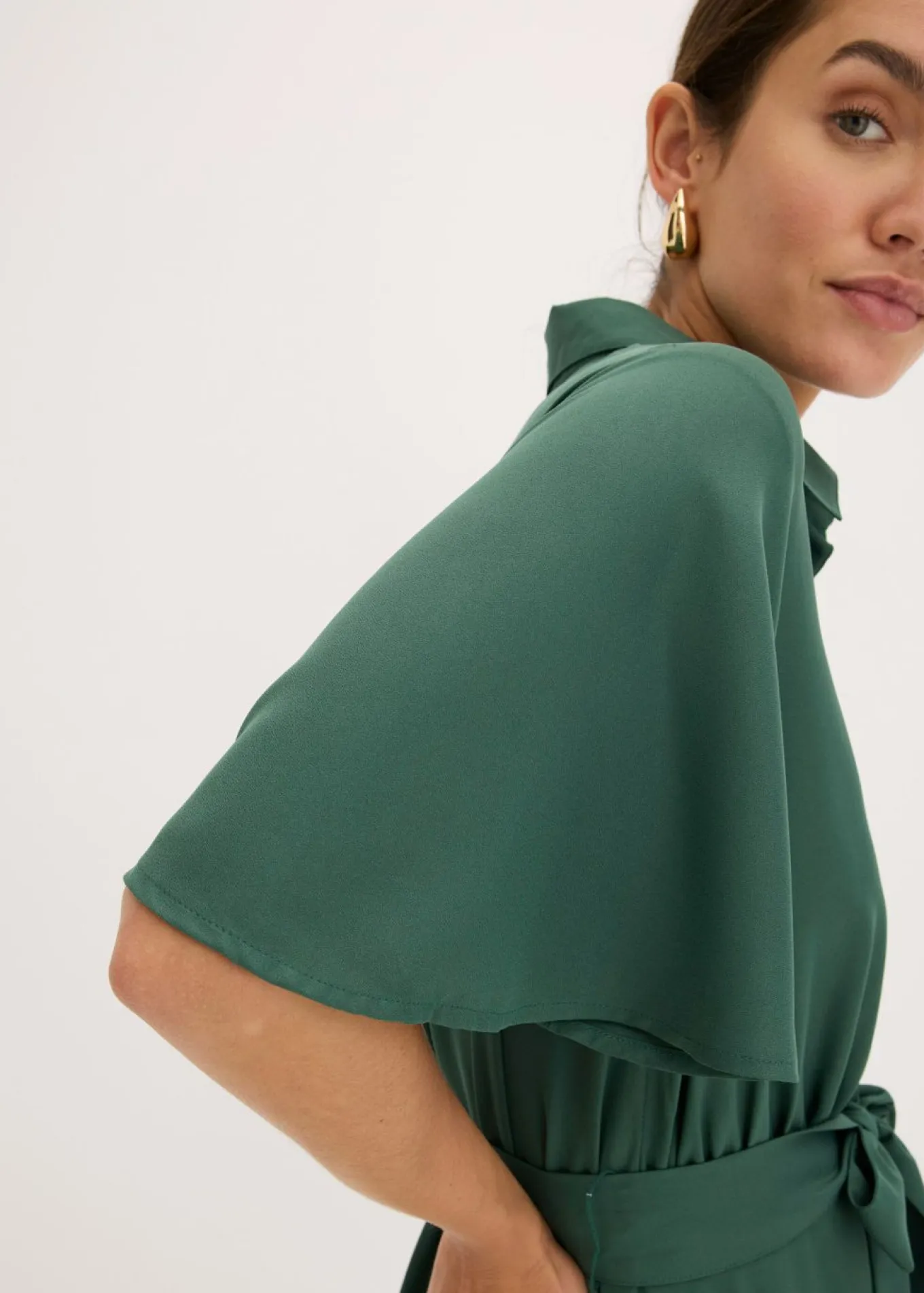 Vestido camisero con cordón