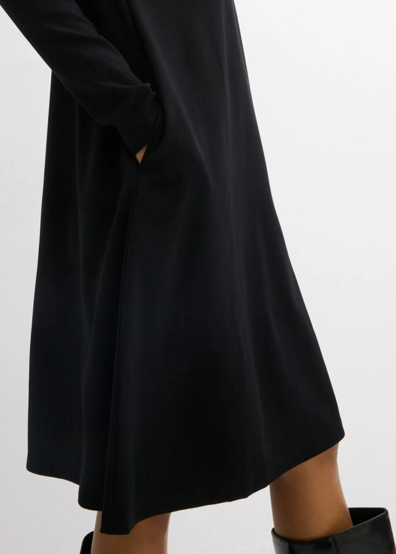 Vestido camisero con corte en A en mezcla de viscosa