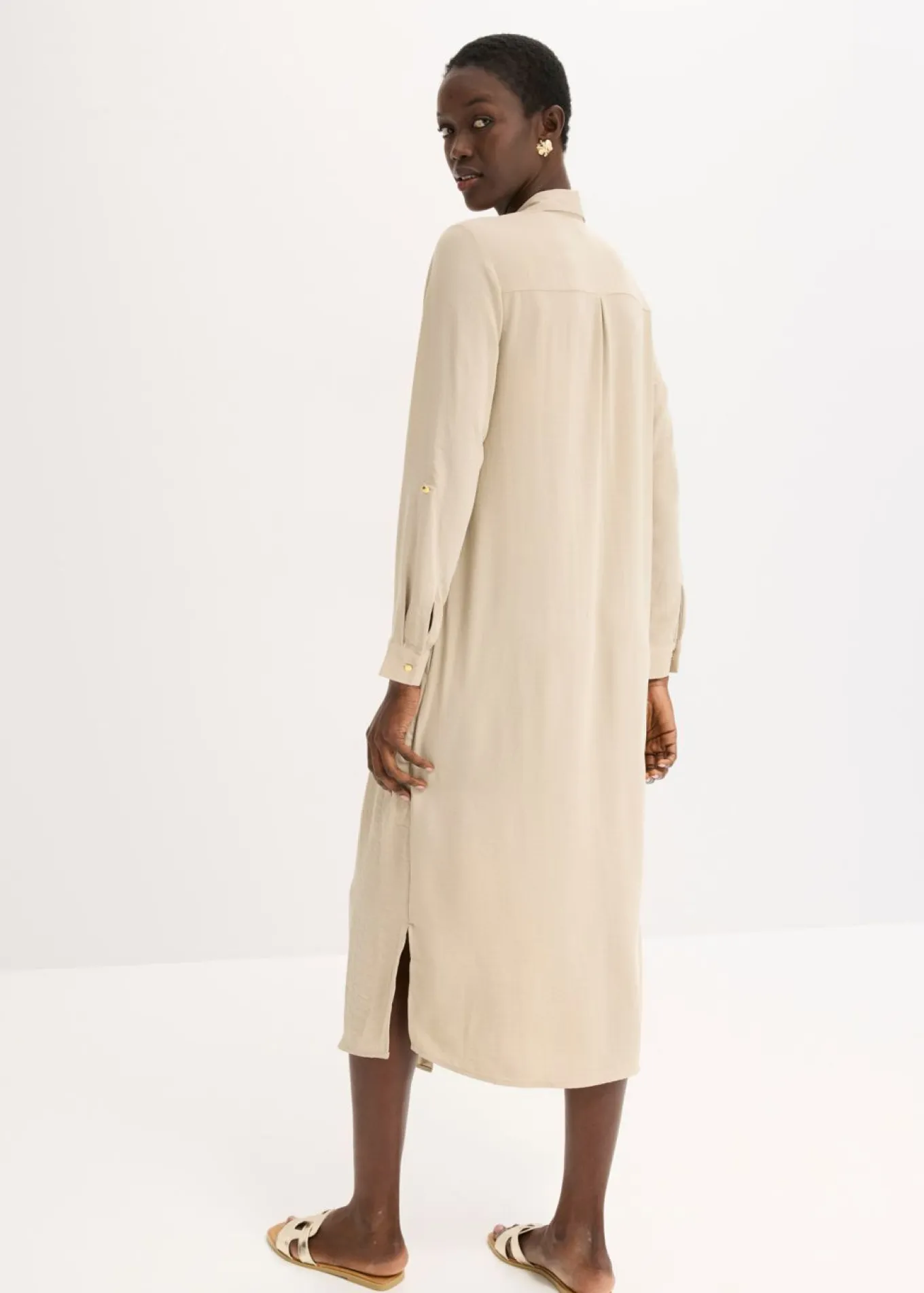 Vestido camisero con encaje en escalera