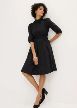 Vestido camisero con encaje y cordón
