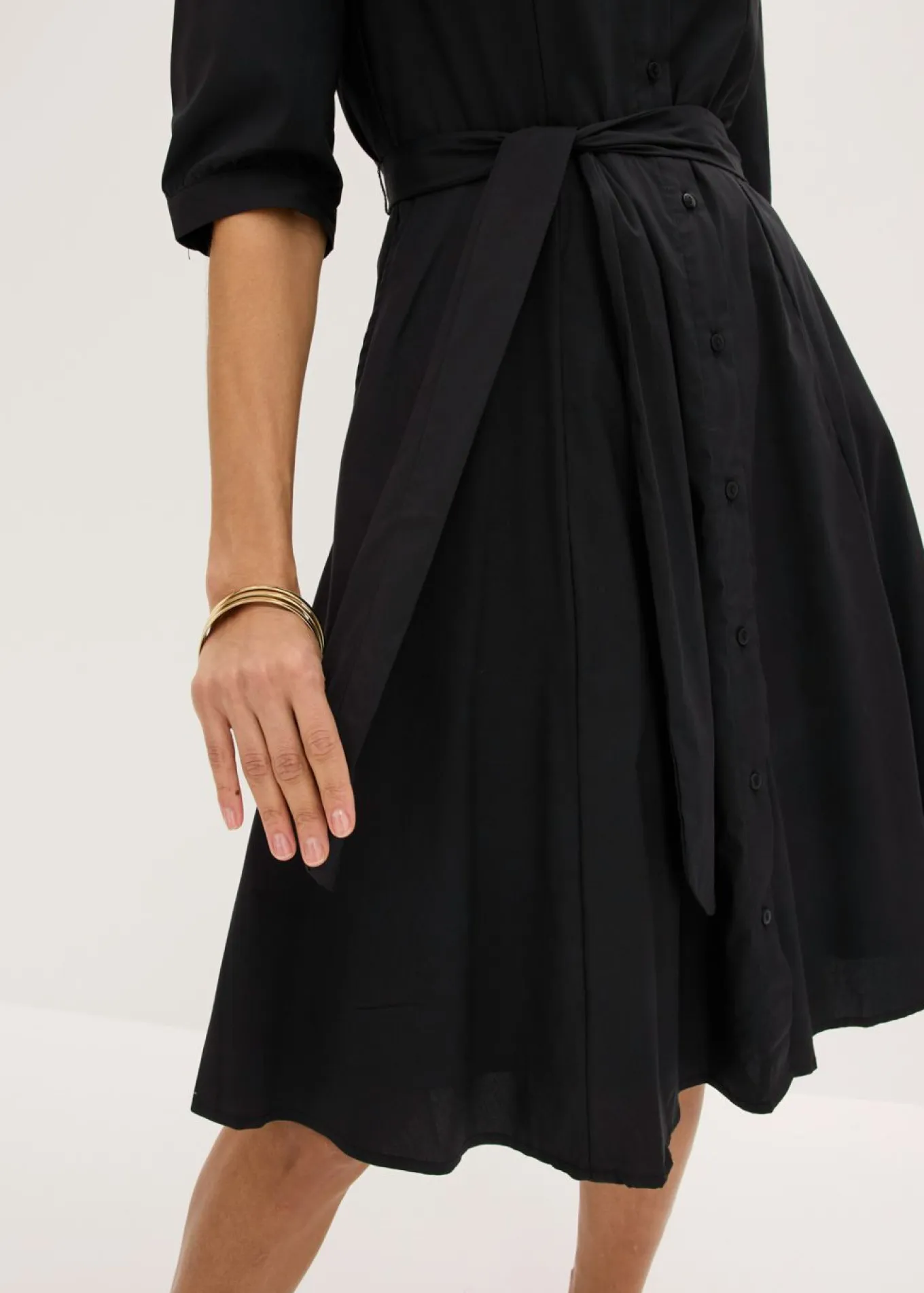 Vestido camisero con encaje y cordón