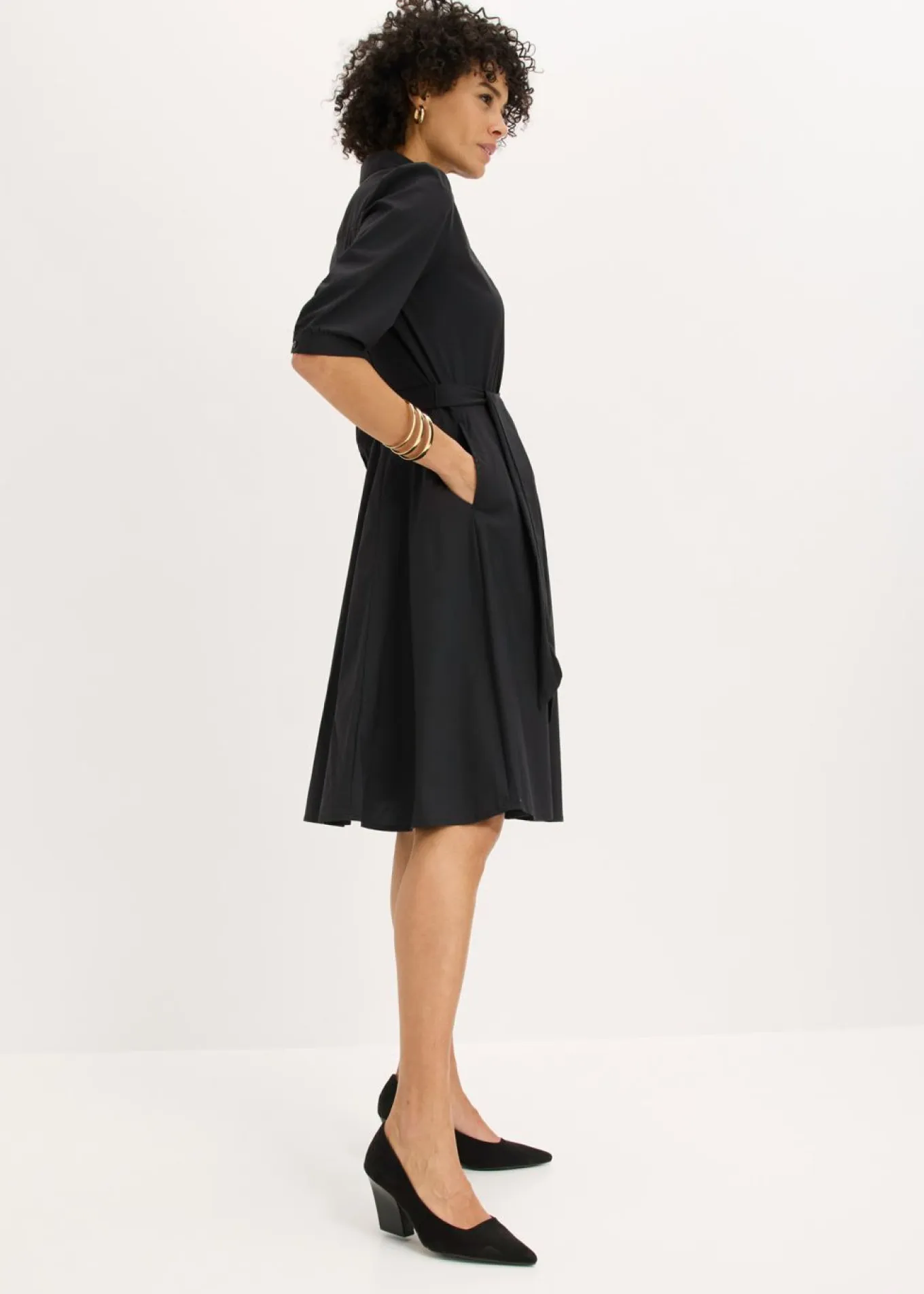 Vestido camisero con encaje y cordón