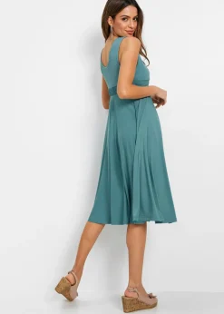 Vestido camisero con escote en V