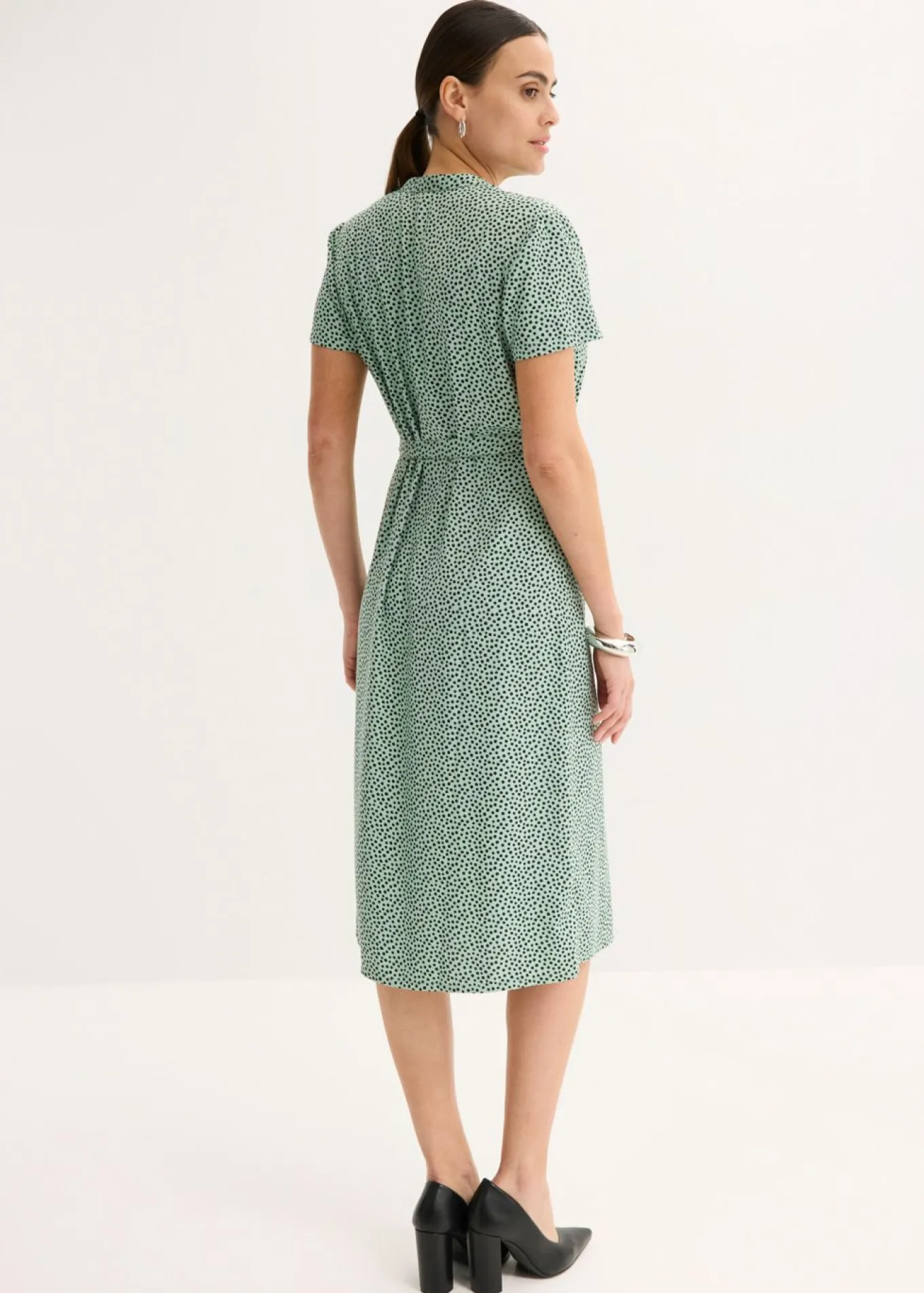Vestido camisero con lunares