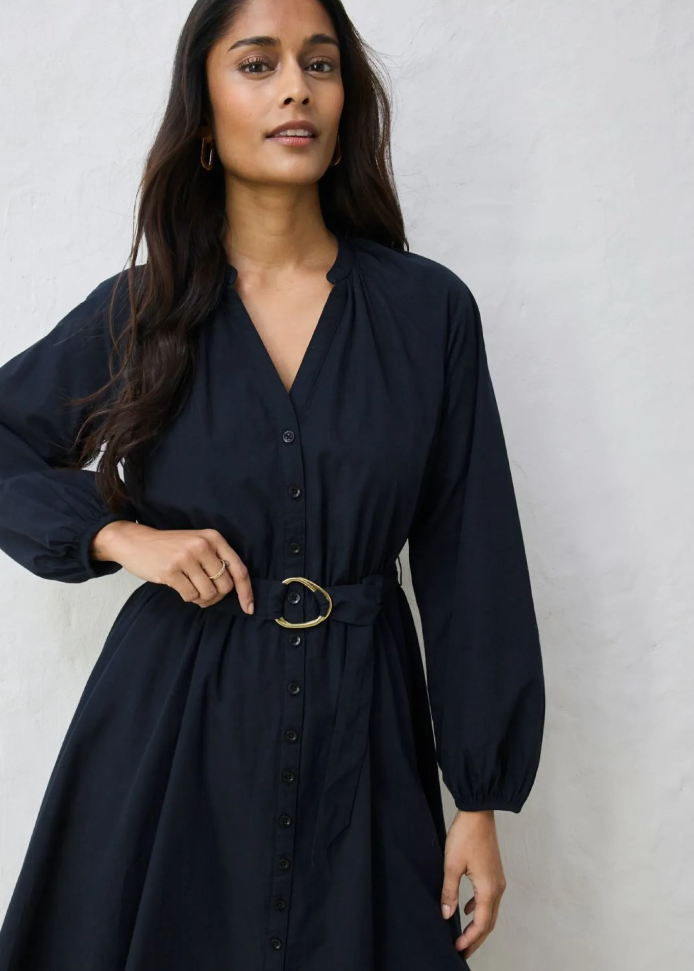 Vestido camisero con parte de seda y cinturón