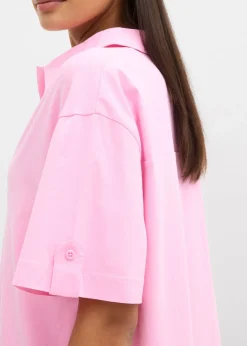 Vestido camisero confeccionado con mezcla de algodón orgánico elástico