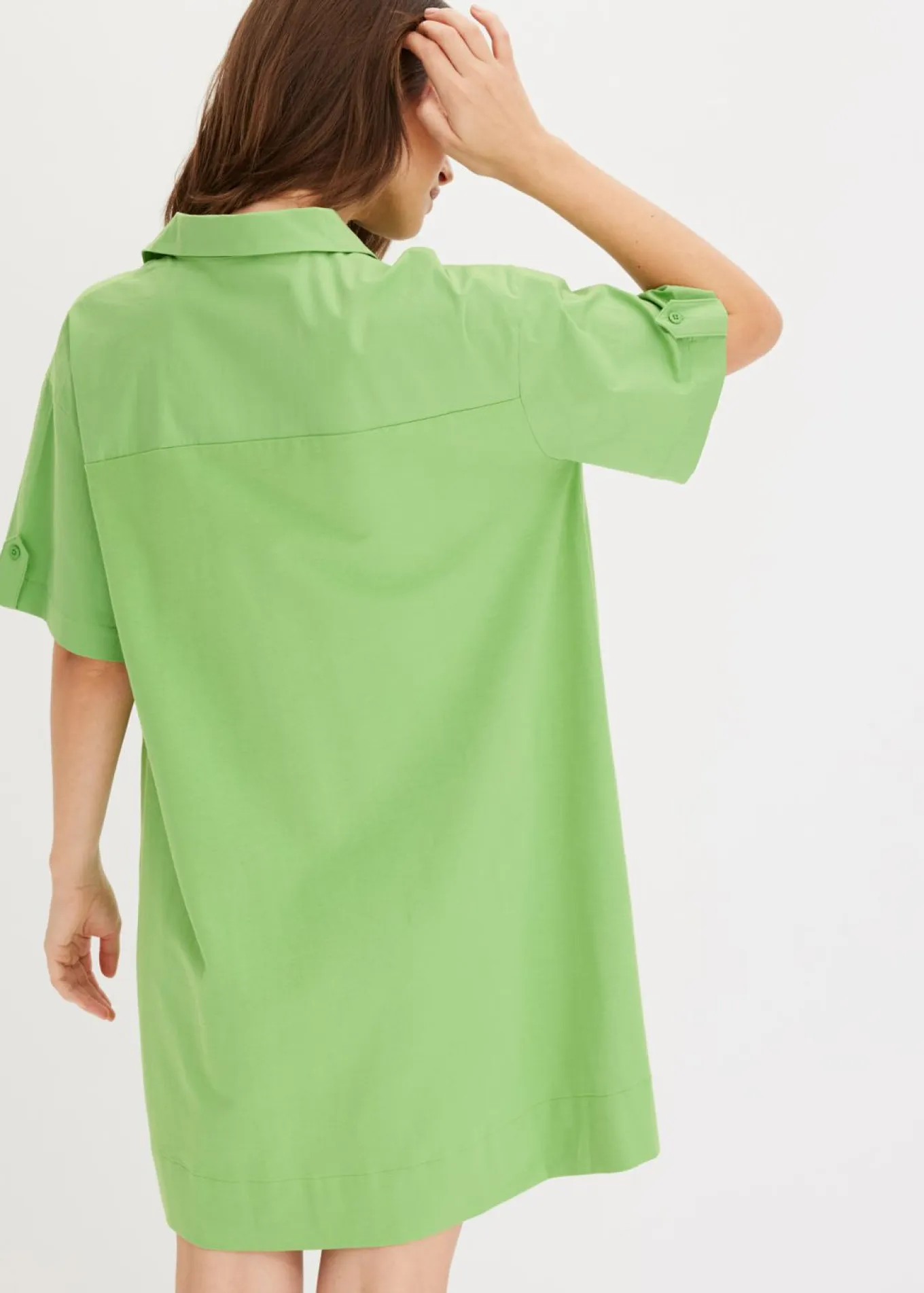 Vestido camisero confeccionado con mezcla de algodón orgánico elástico
