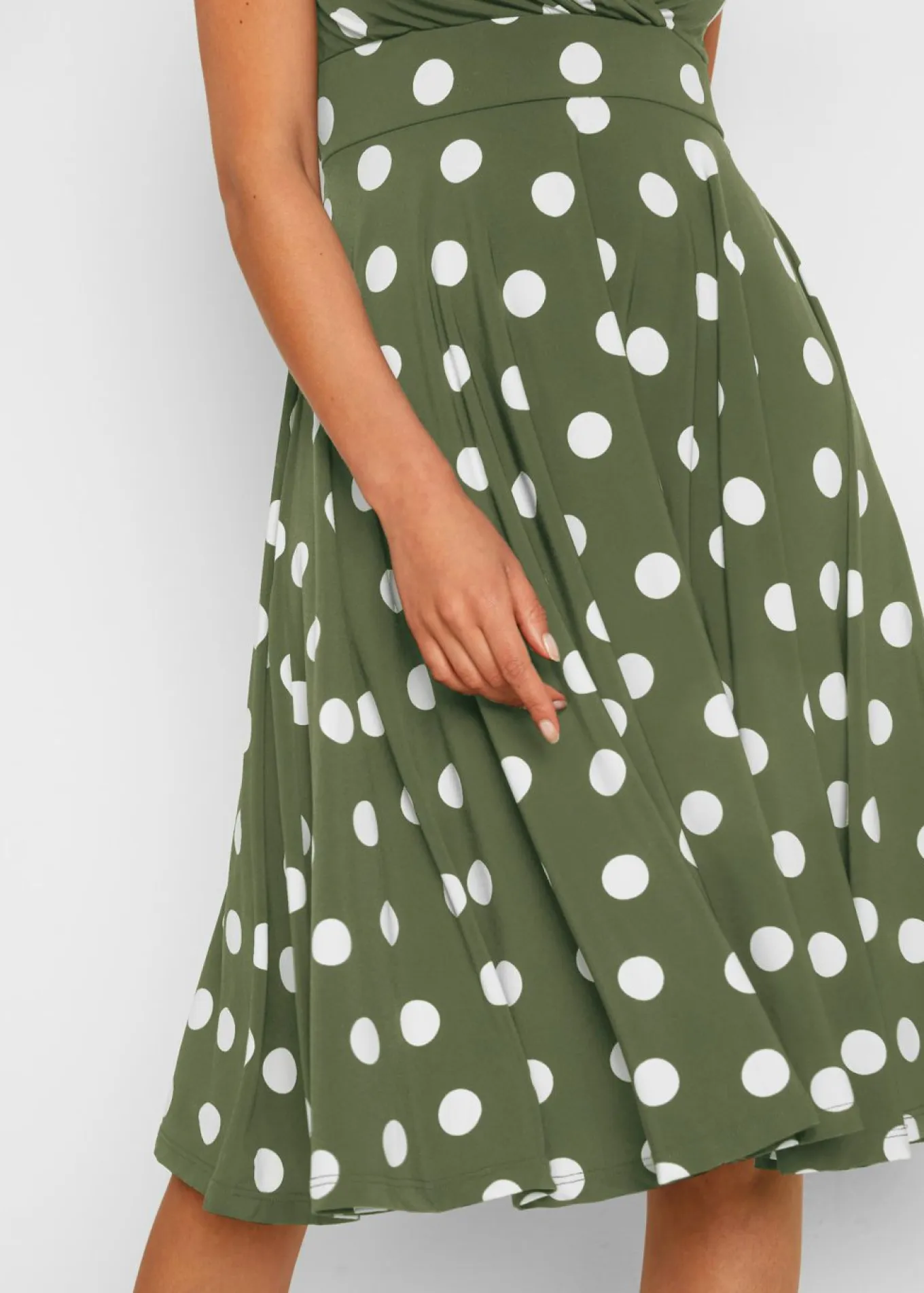 Vestido camisero de lunares
