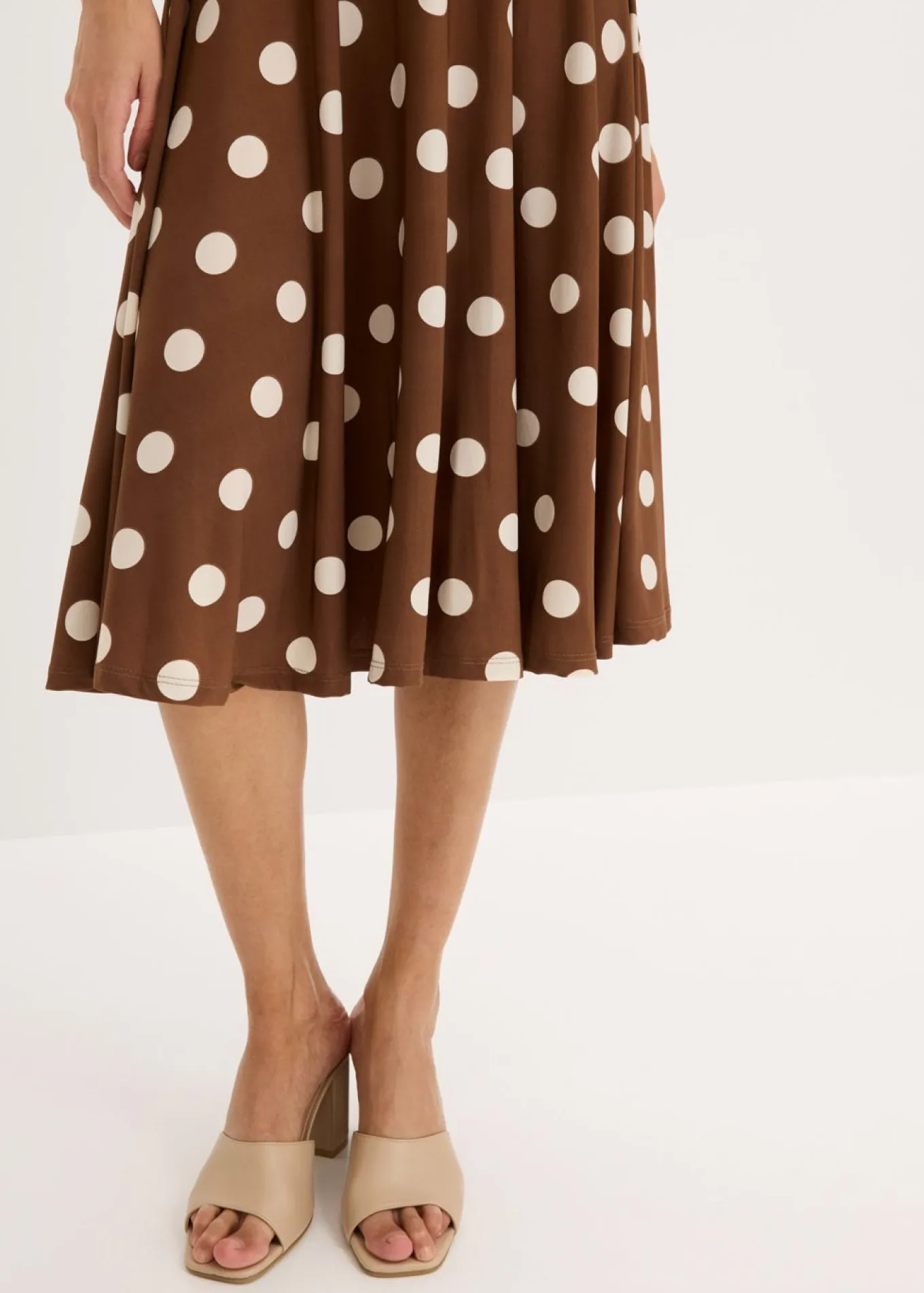 Vestido camisero de lunares