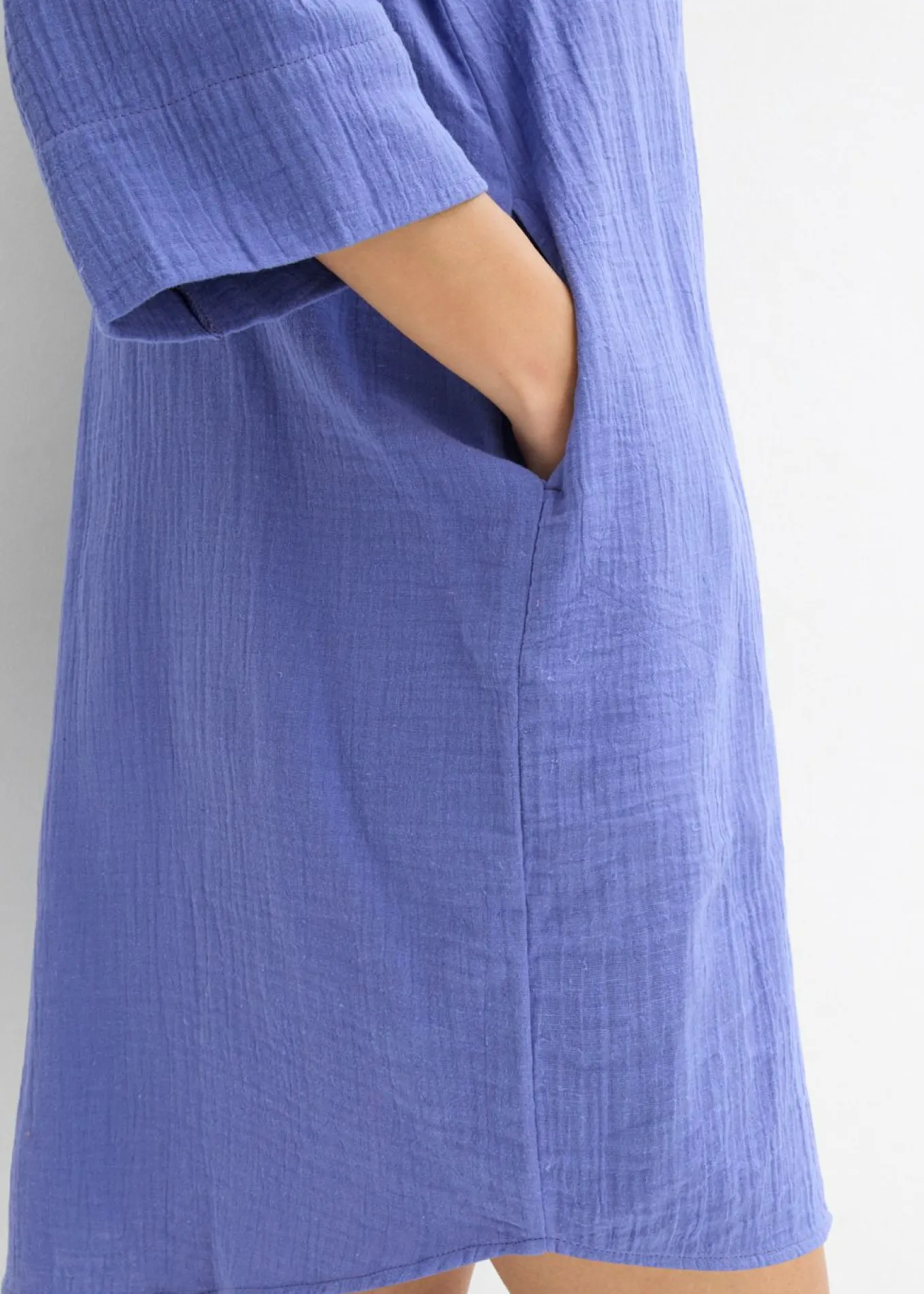 Vestido camisero de muselina
