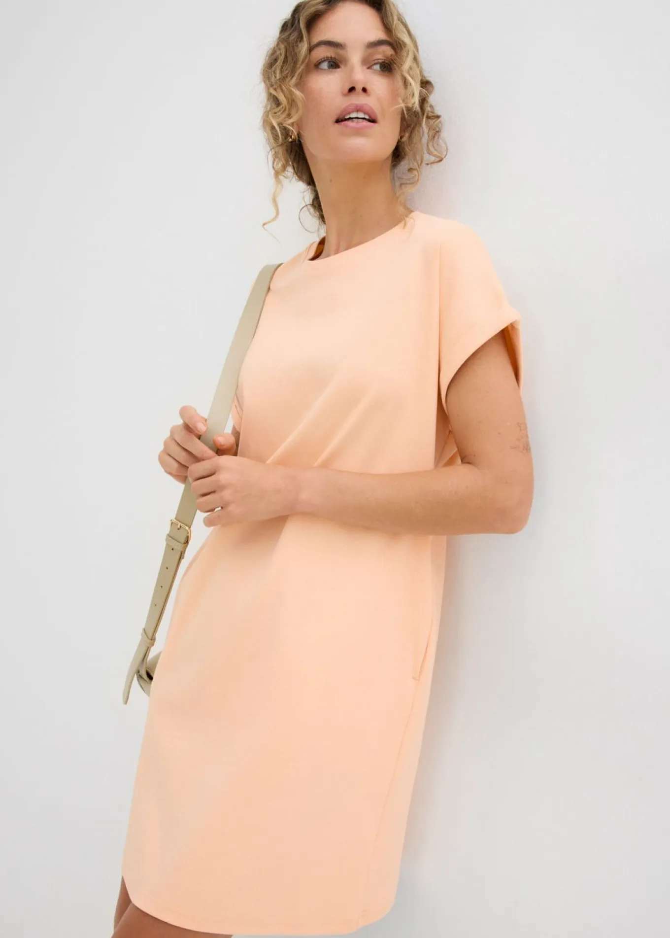 Vestido camisero de tejido interlock resistente