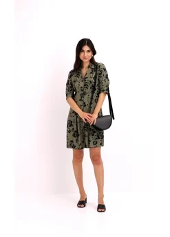 Vestido camisero de viscosa fluida