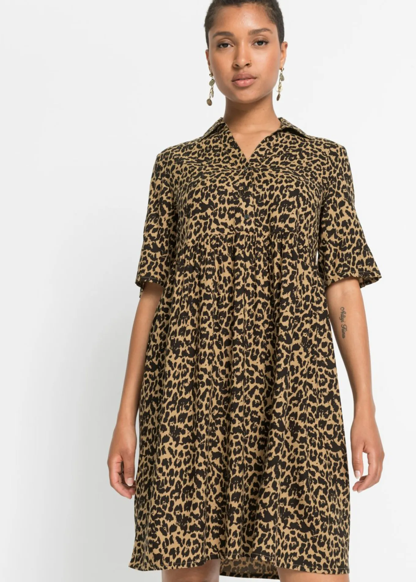 Vestido camisero de viscosa fluida