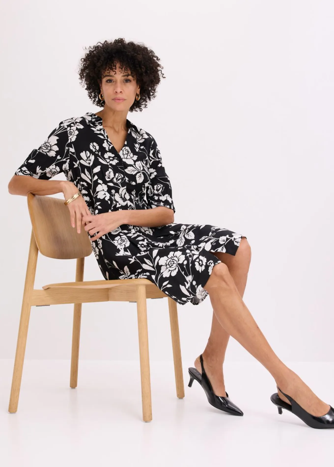 Vestido camisero de viscosa fluida