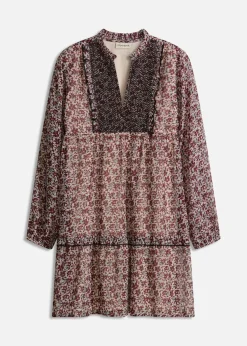 Vestido con bordado