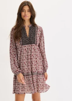 Vestido con bordado