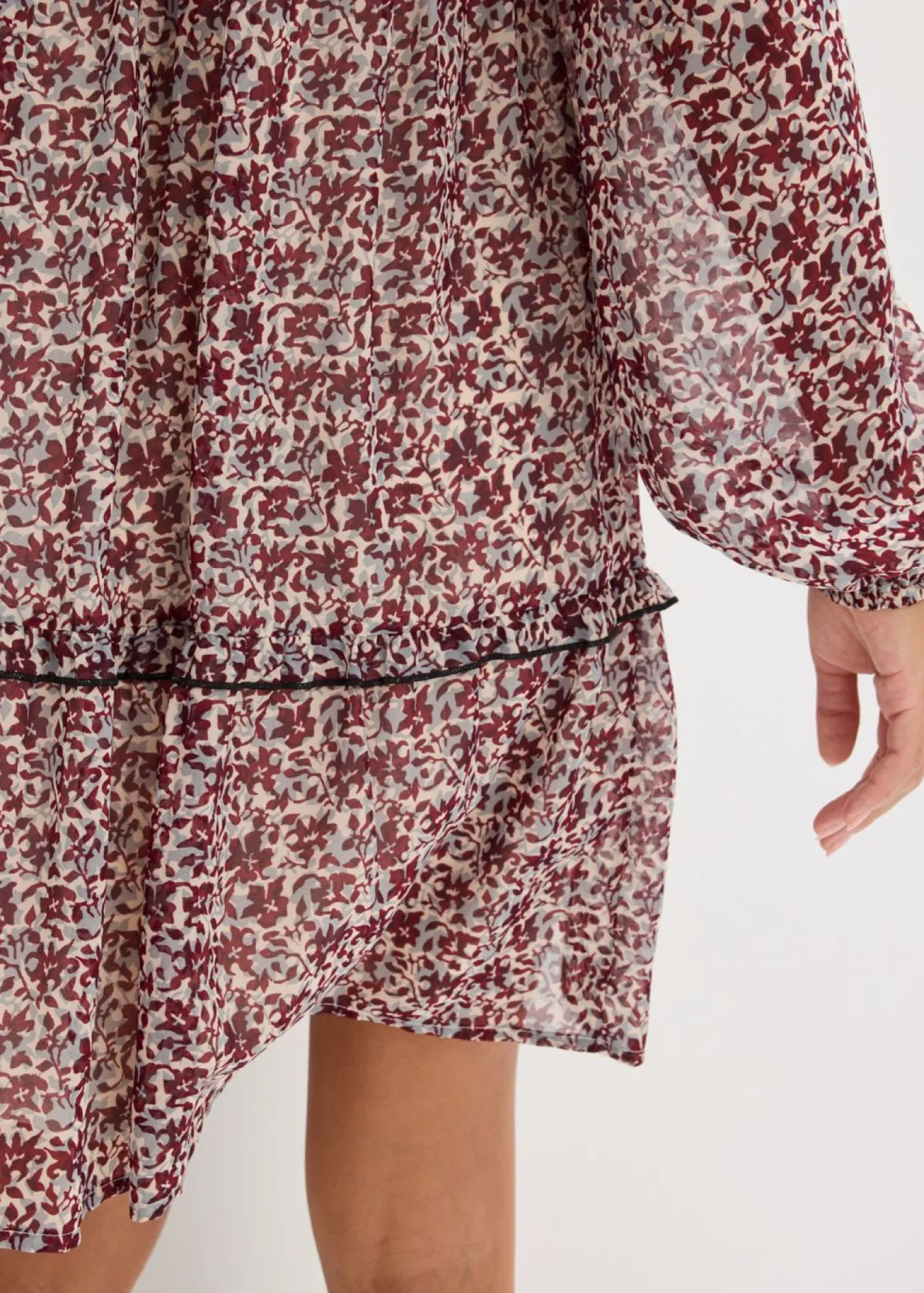 Vestido con bordado