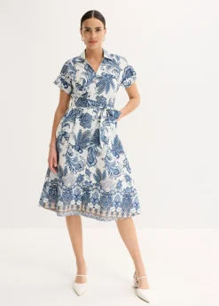 Vestido con cinta para anudar