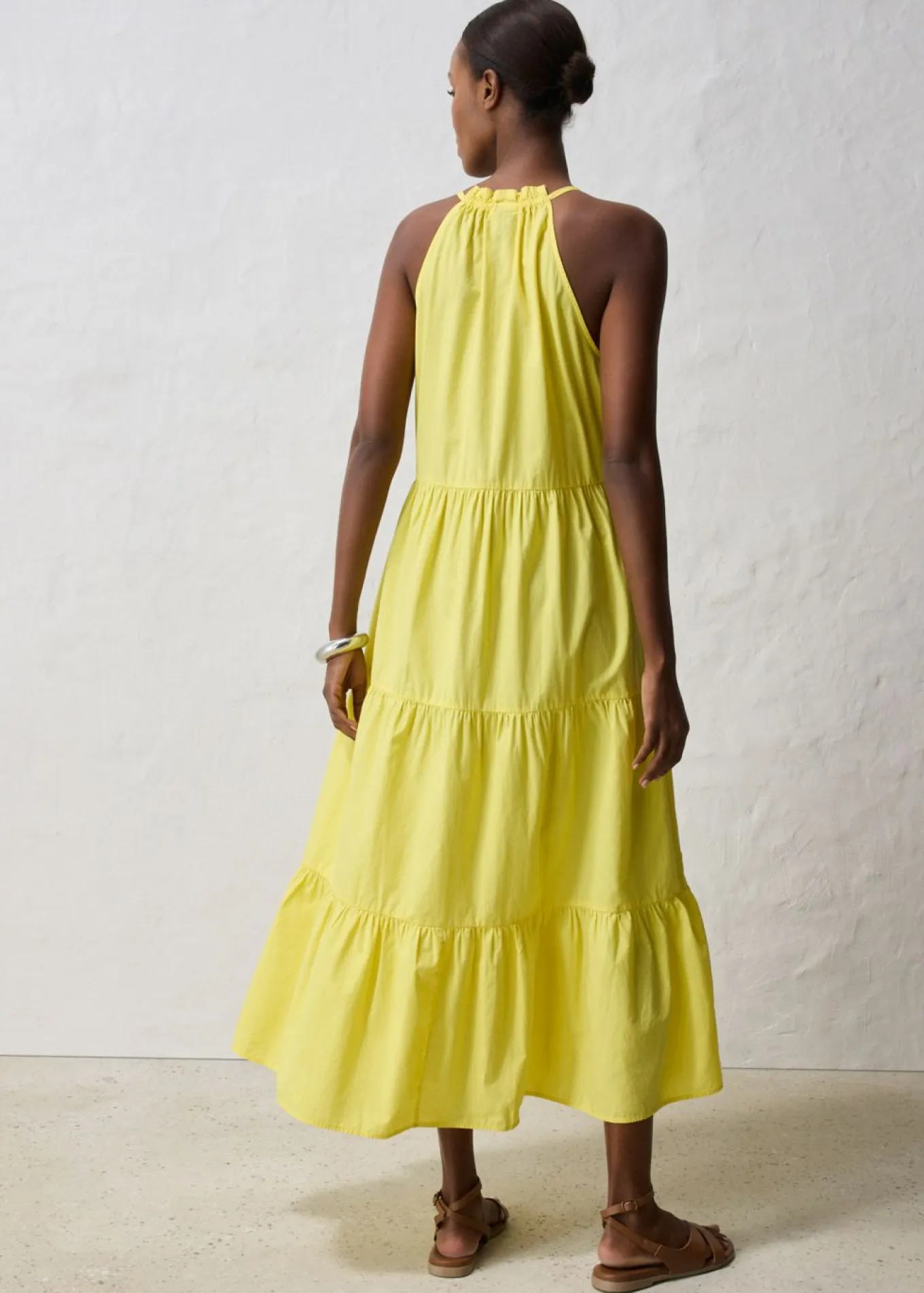 Vestido con contenido de seda
